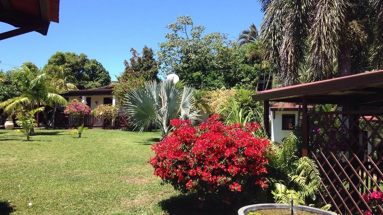 Le Bungalow Des Bougainvilliers Ducos Martinique